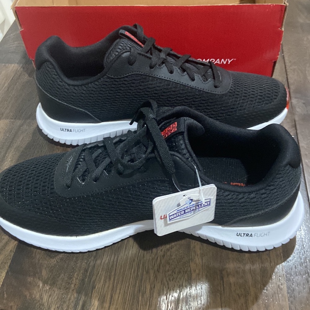 Skechers Men's GO GOLF Max Fairway 3 Golf Shoes men's 10.5 NWT black white red - Picture 6 of 11